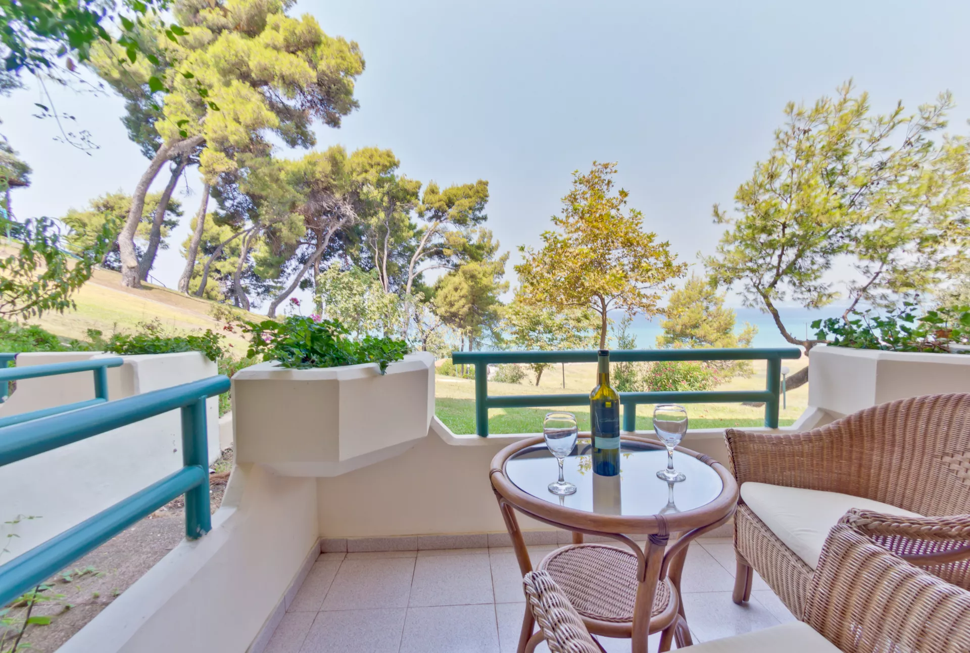 Tiara Holidays - Possidi Holidays Resort & Suites - Bungalow Suite - balcony